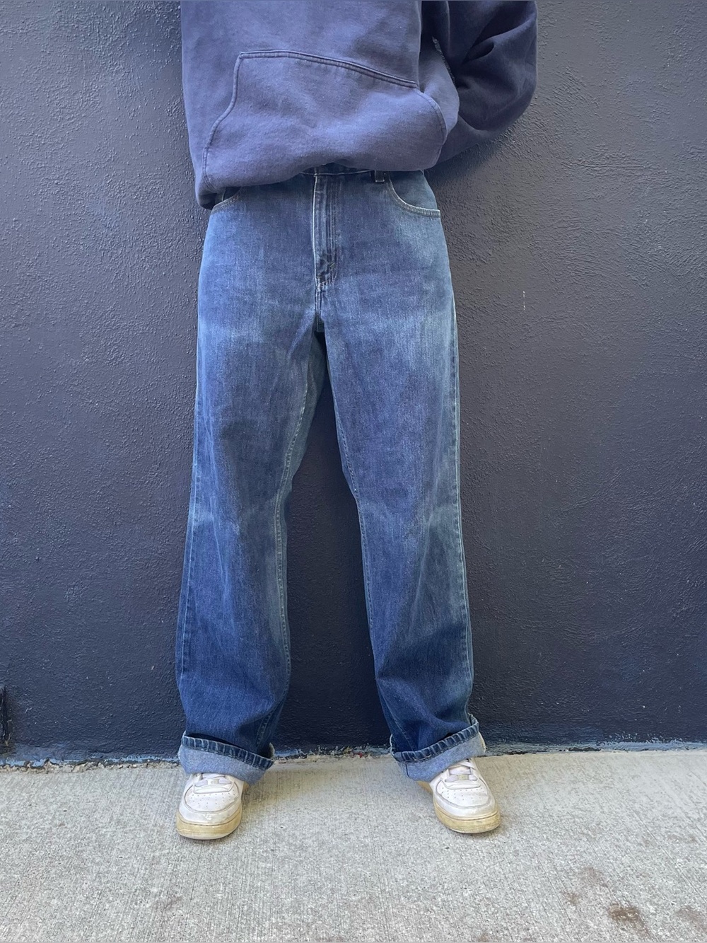 Vintage Levi’s made in USA darkwash baggy jeans size 14 Mis L/32”
